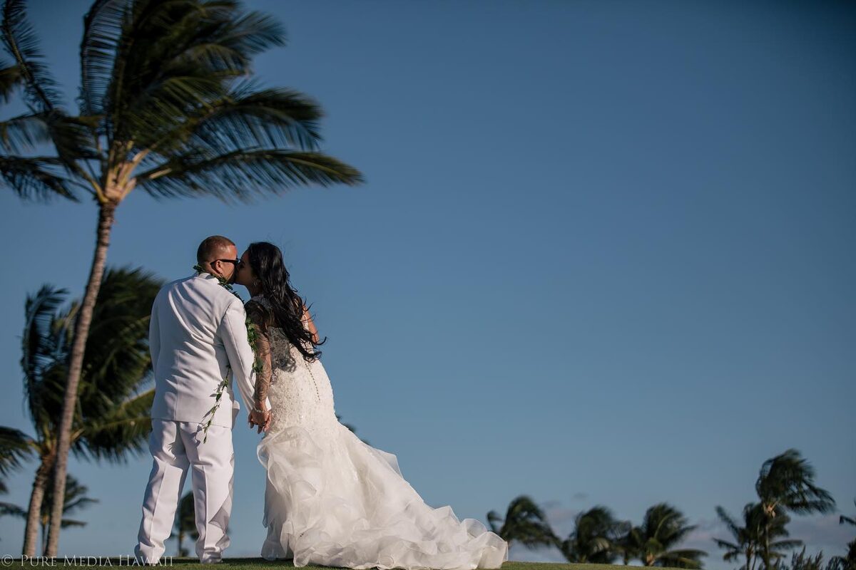 Hawaii elopement photographer Oahu intimate beach wedding — Pure Media Hawaii